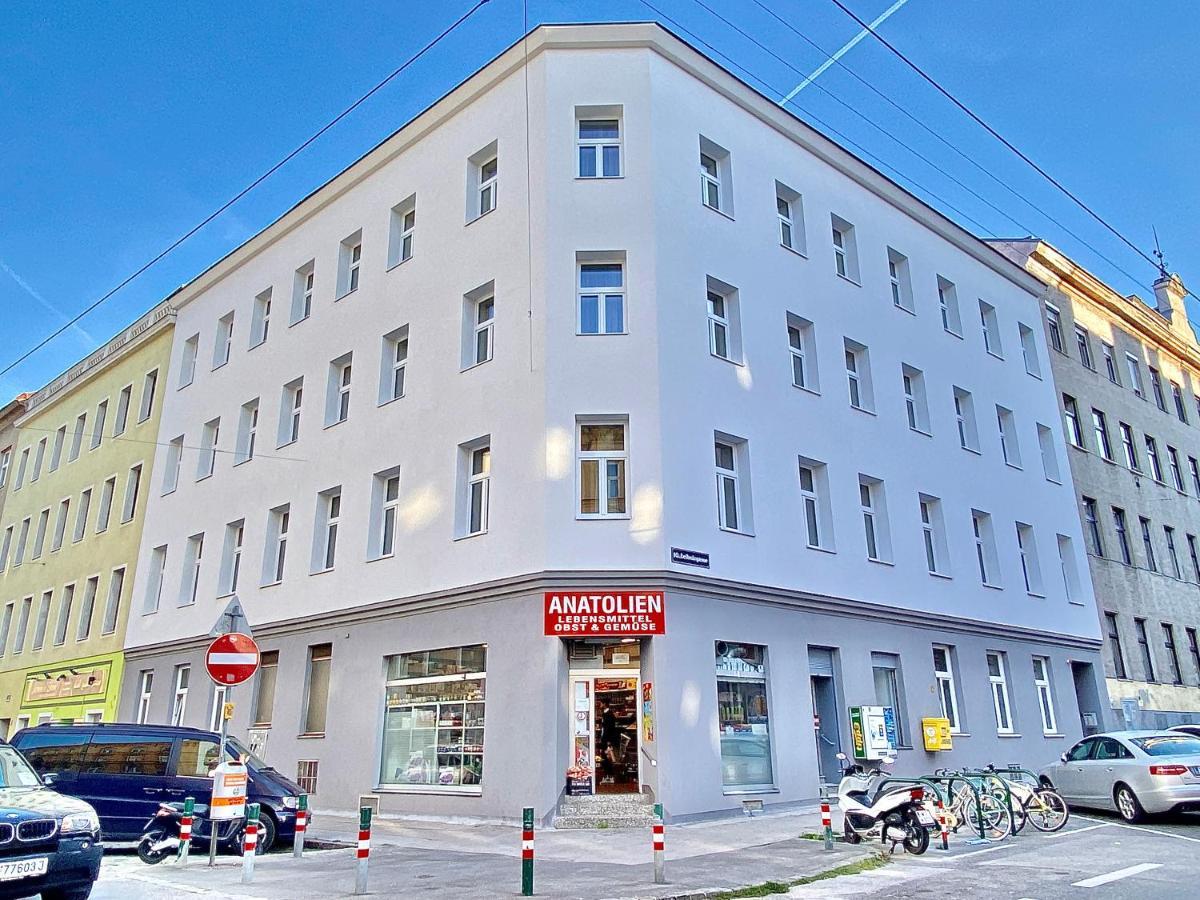 Steiner Residences Vienna Reumannplatz Bagian luar foto