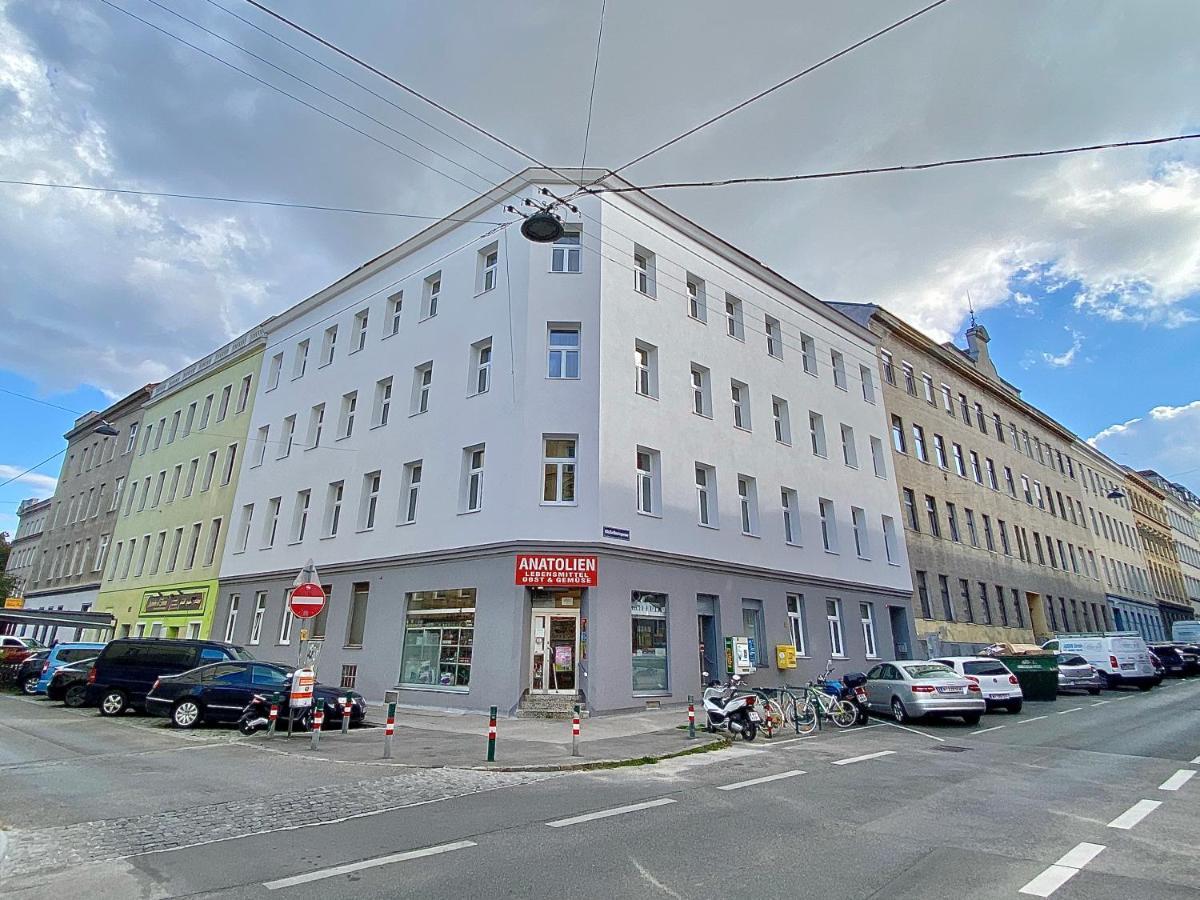 Steiner Residences Vienna Reumannplatz Bagian luar foto