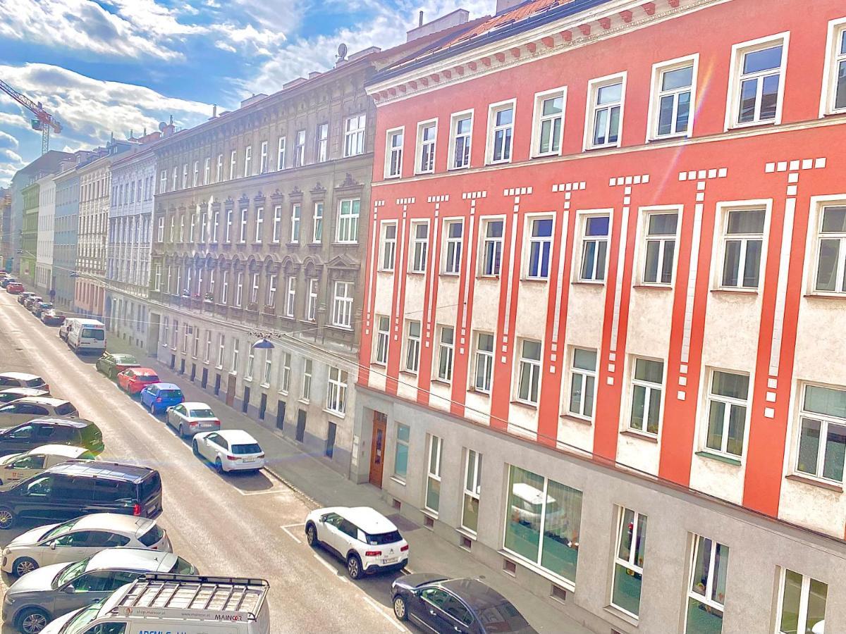 Steiner Residences Vienna Reumannplatz Bagian luar foto