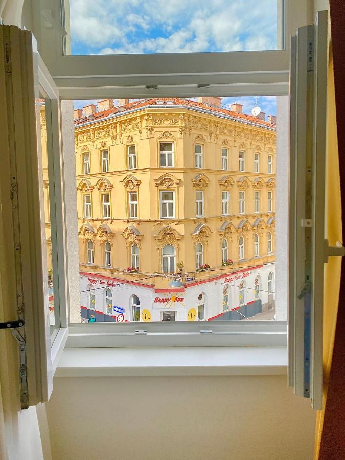 Steiner Residences Vienna Reumannplatz Bagian luar foto