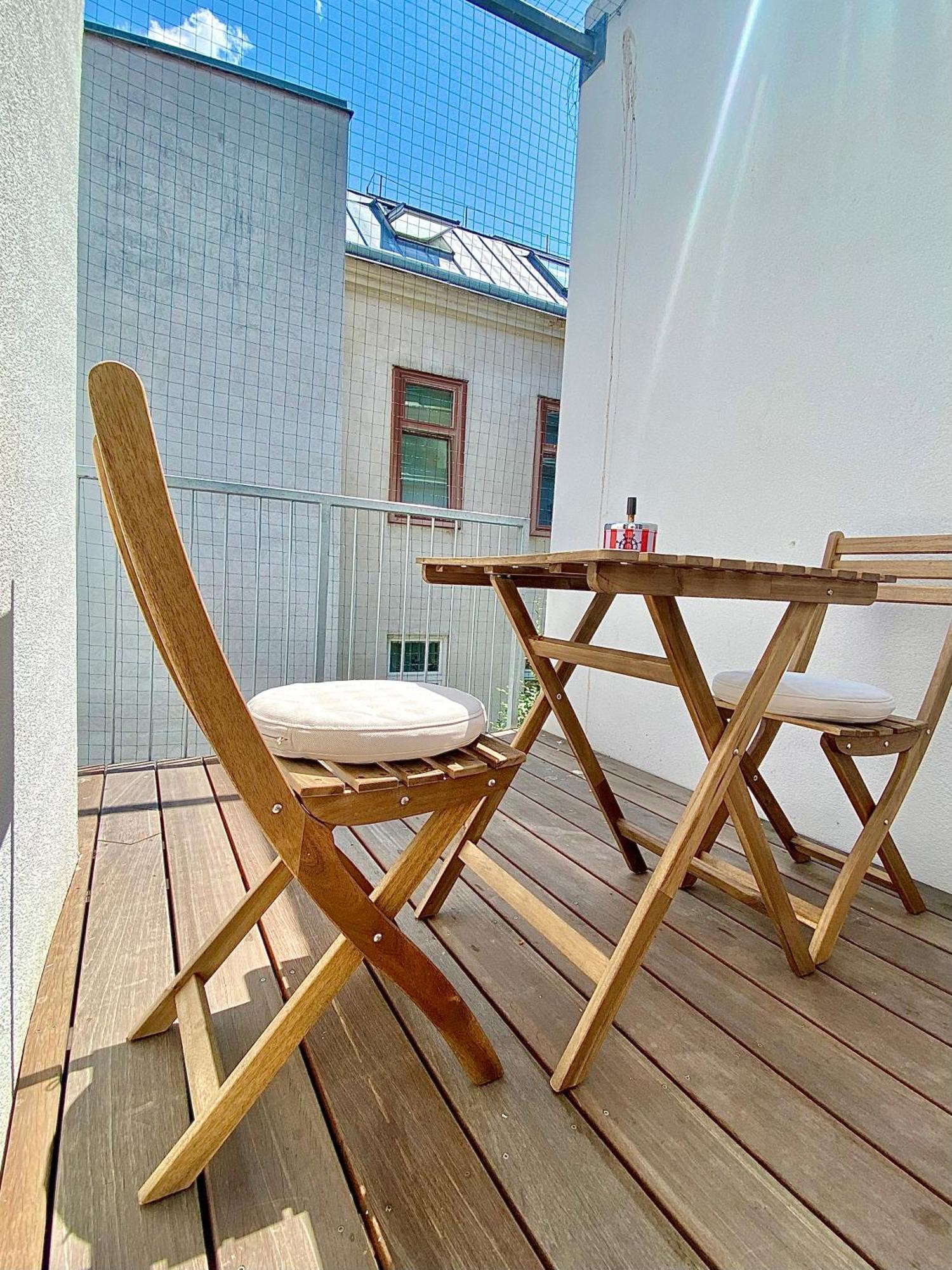 Steiner Residences Vienna Reumannplatz Bagian luar foto